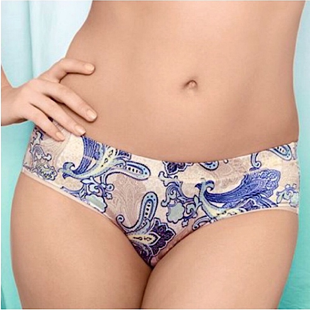 Soma Sensuous Hipster in Paisley Skin, Size Large